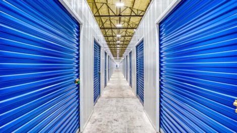 Climate-controlled self storage units in Davenport, Iowa at Devon Self Storage