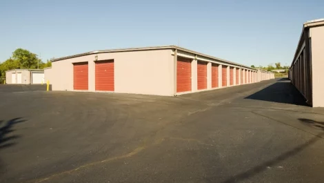outdoor storage units in Henderson TN